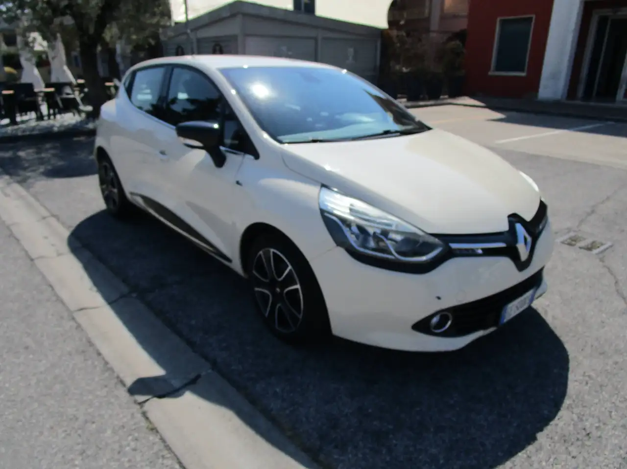 Renault Clio Clio 5p 1.5 dci 90cv Automatica Duel — photo 1 of 15
