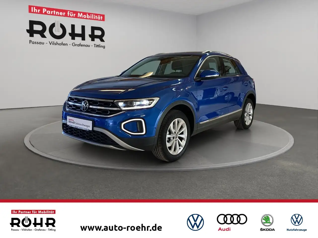 Volkswagen T-Roc Style 1.5 TSI DSG ACC AHK LED Navi PDC SHZ — photo 1 of 23