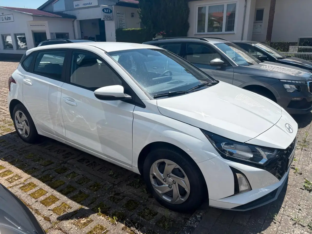 Hyundai i20 5J.Garantie,Navi,Kamera,WP,Tempom.Klima — photo 1 of 22