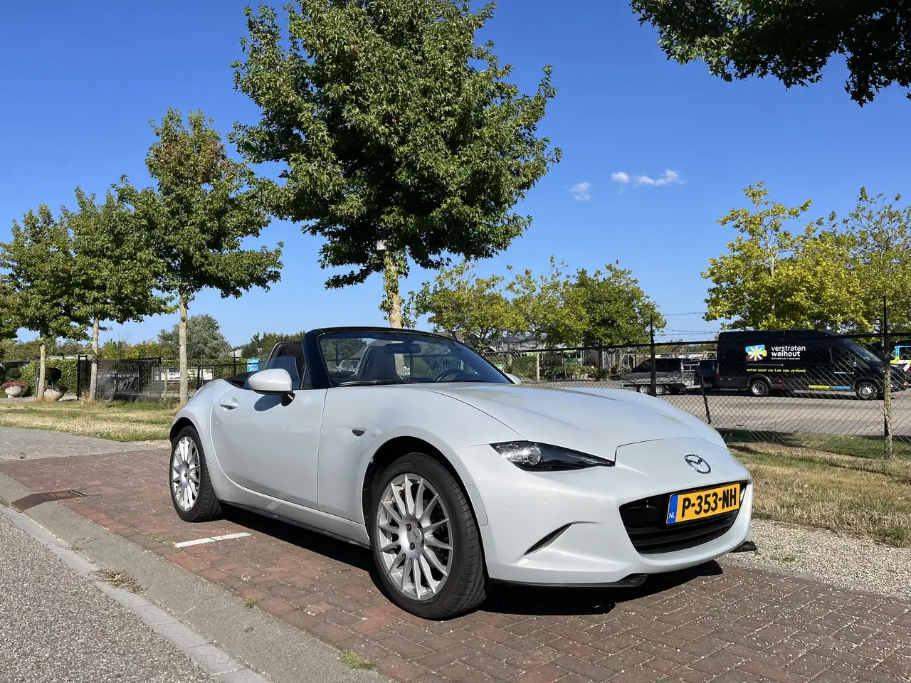Mazda MX-5 1.5 SkyAc-G 131 TS+ — photo 1 of 16