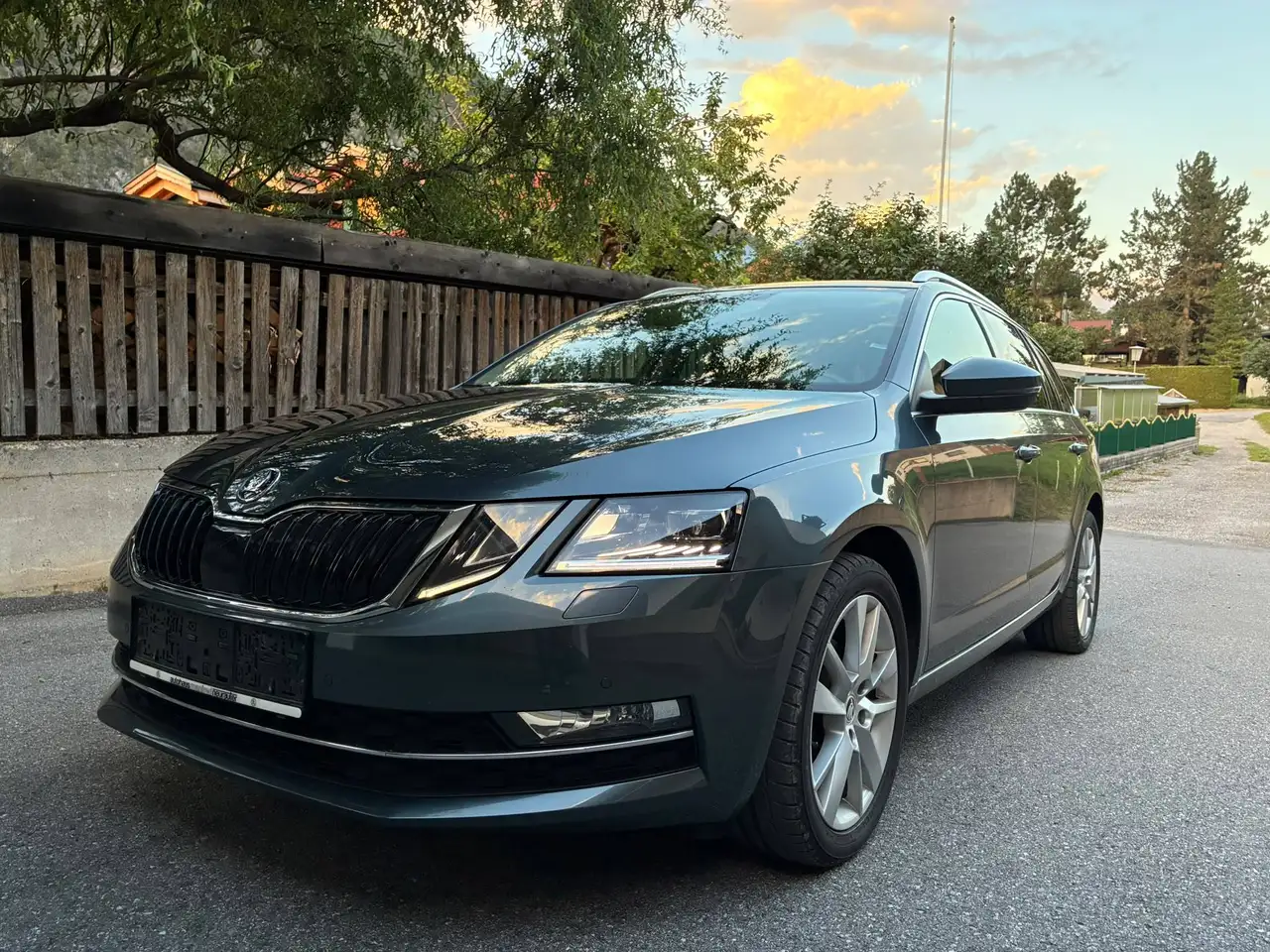 Skoda Octavia Octavia Combi 1,6 TDI Style Limited Style Limited — photo 1 of 15