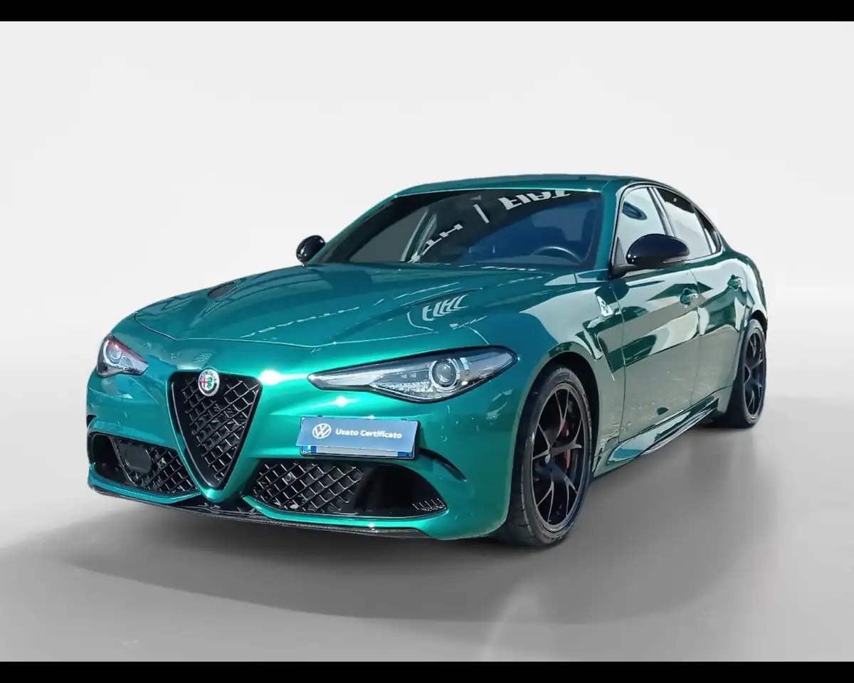 Alfa Romeo Giulia 2.9 V6 Quadrifoglio — photo 1 of 15