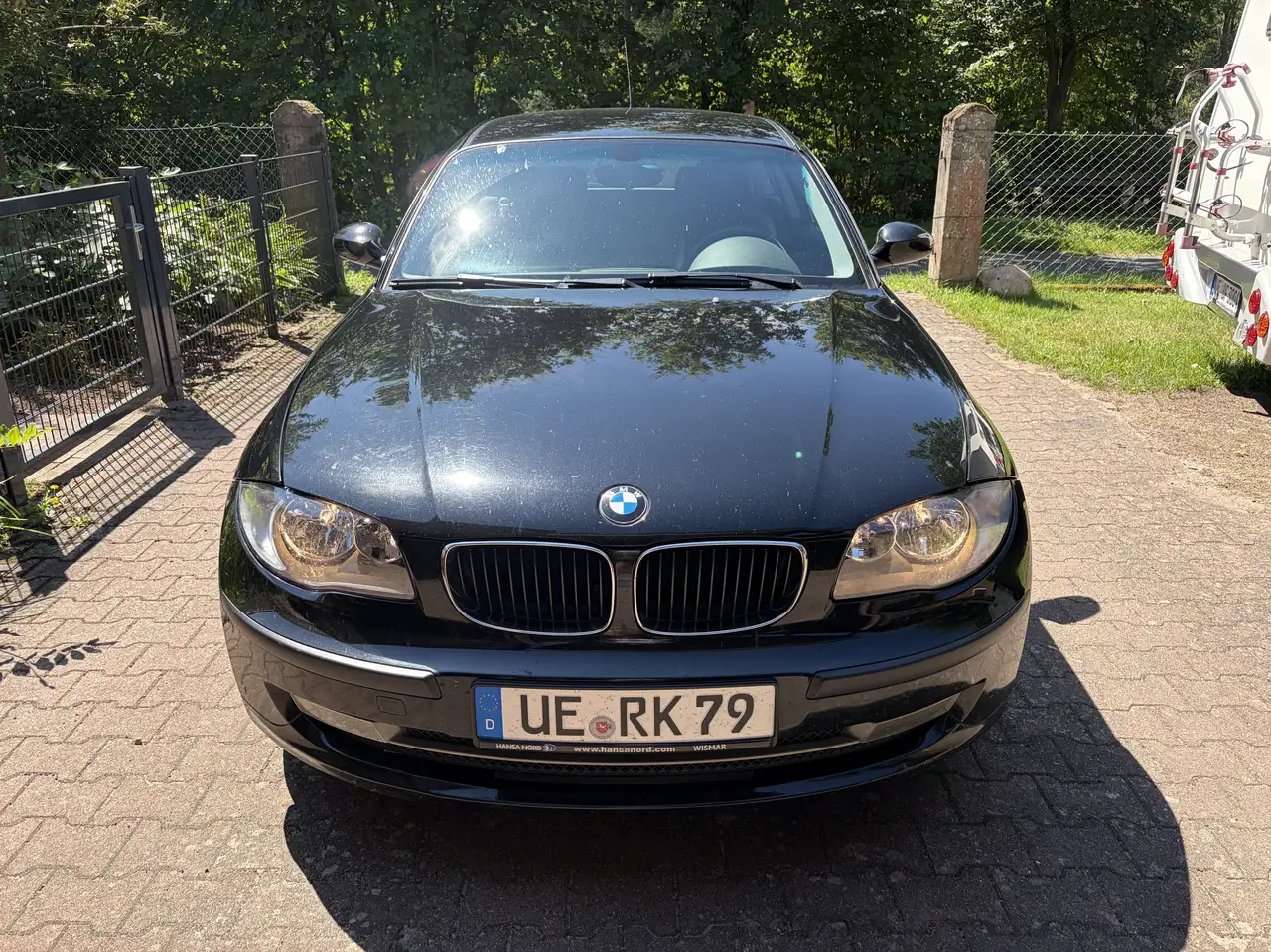BMW 118 118d DPF — photo 1 of 11