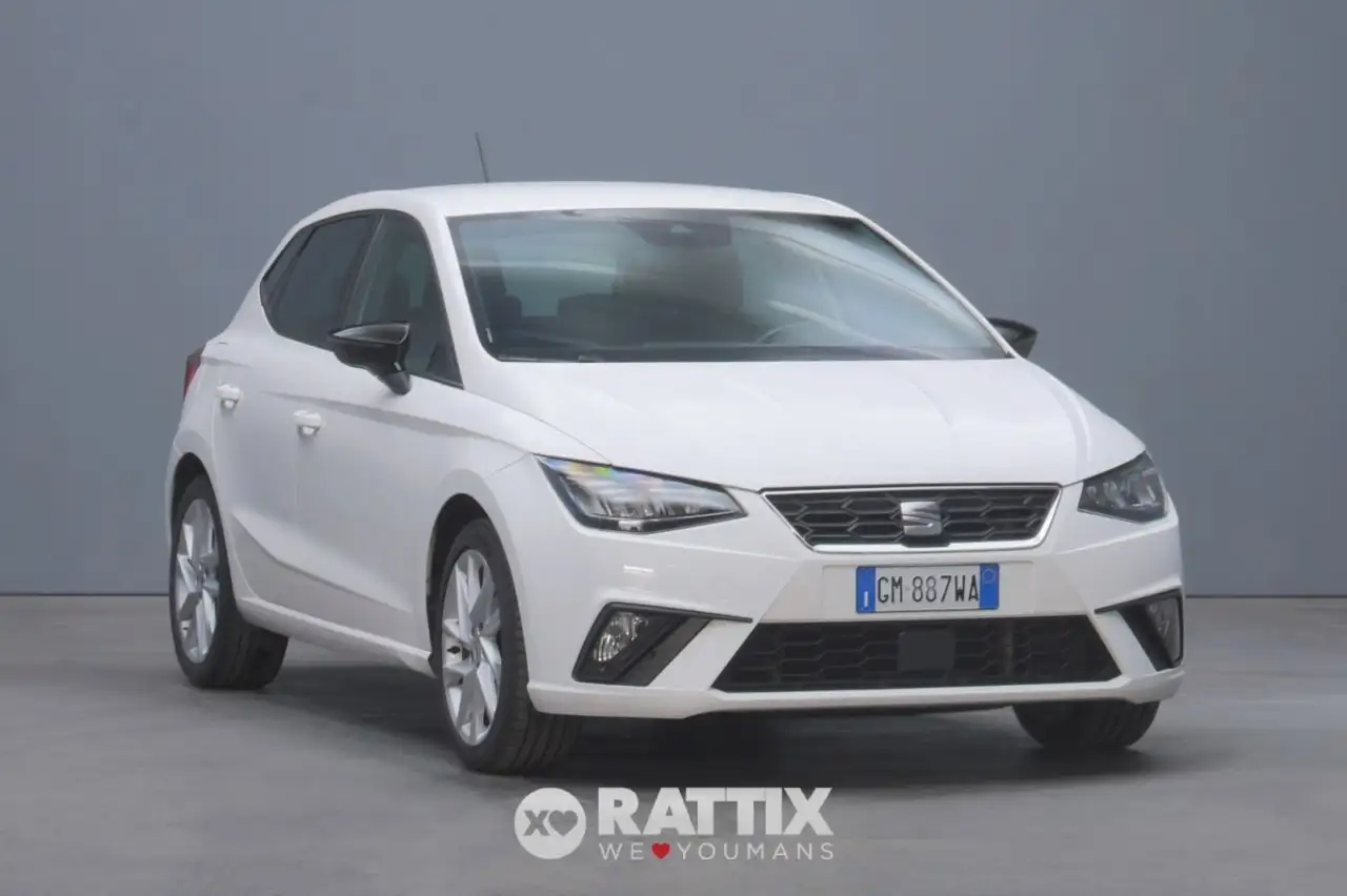 SEAT Ibiza 1.0 ecotsi 95CV FR — photo 1 of 24
