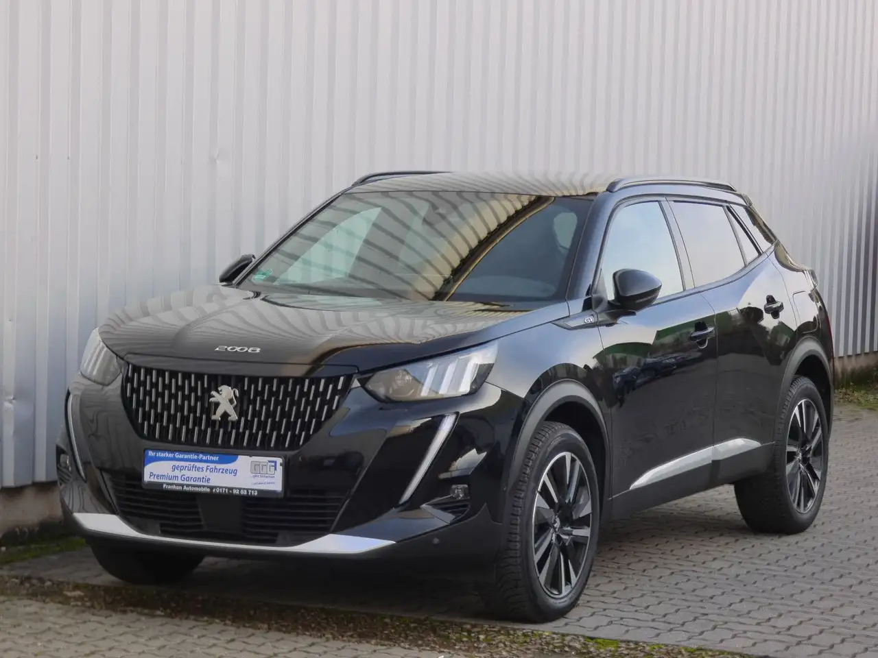 Peugeot 2008 GT Pack-Klima-Xenon-Leder-Navi-PDC-Alu — photo 1 of 24