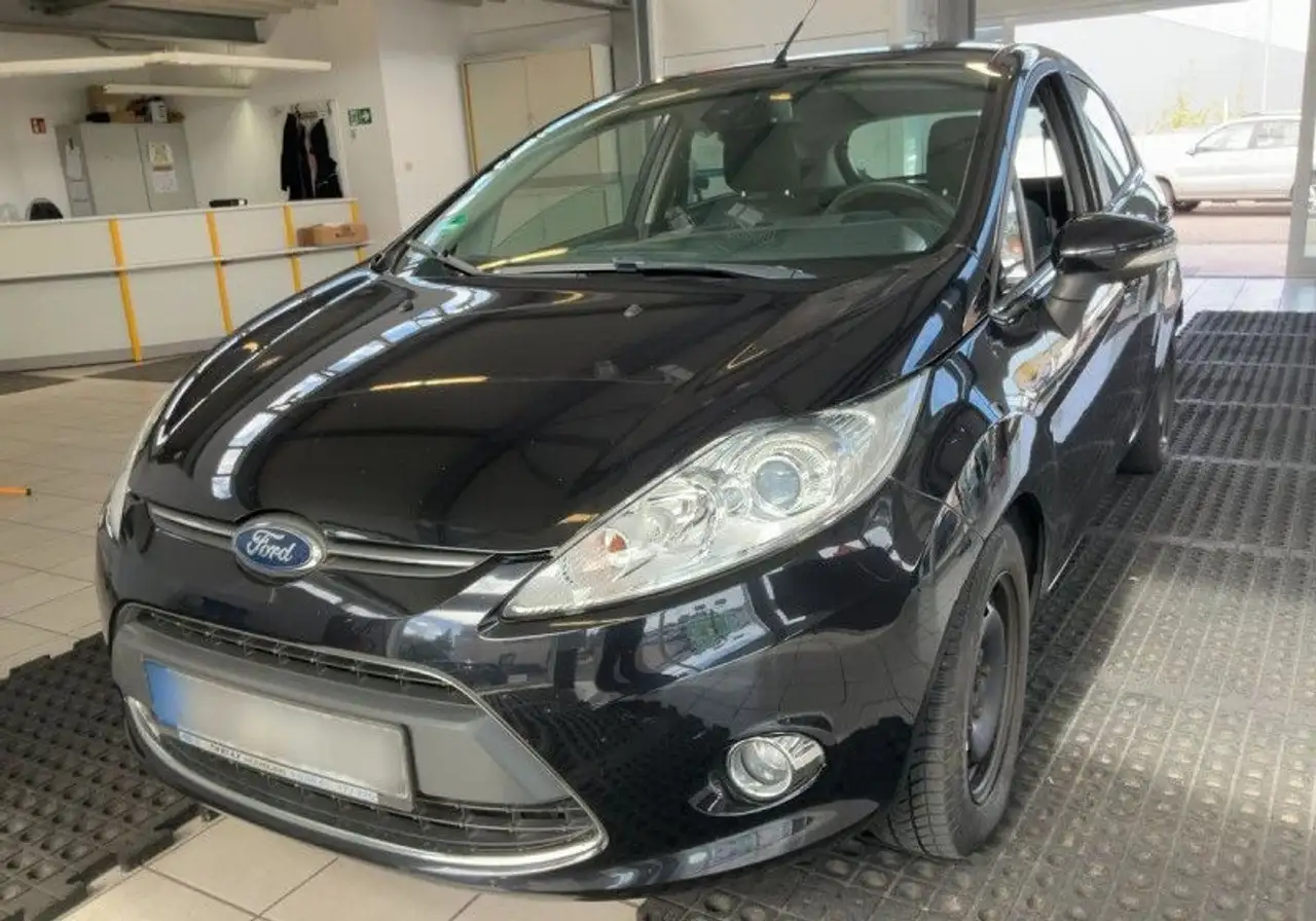 Ford Fiesta 1.4 16V 96CH TITANIUM PLUS BVA 5P BOITE AUTO — photo 1 of 10