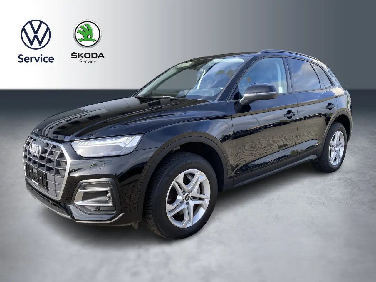 Audi Q5 Q5 40 TFSI quattro MatrixLED Standheizung ACC — photo 1 of 15