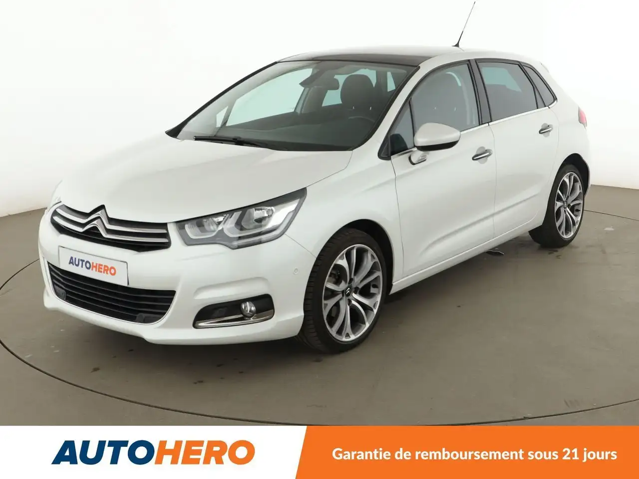 Citroen C4 1.2 PureTech Shine EAT6 — photo 1 of 33