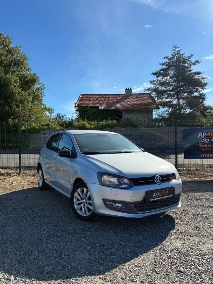 Volkswagen Polo 1.2 70CH STYLE — photo 1 of 5