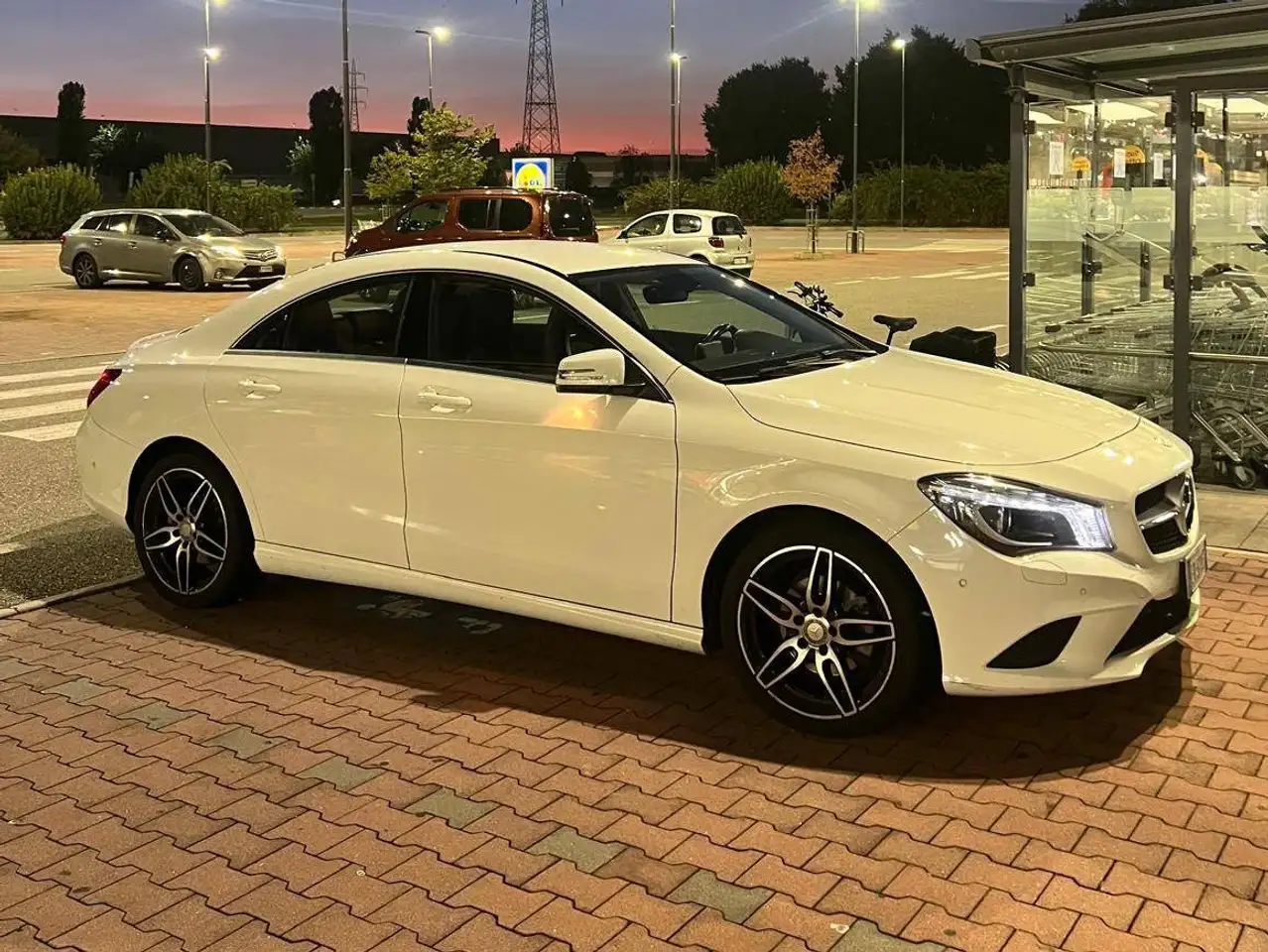 Mercedes-Benz CLA 200 CLA - C117 cdi Sport — photo 1 of 7