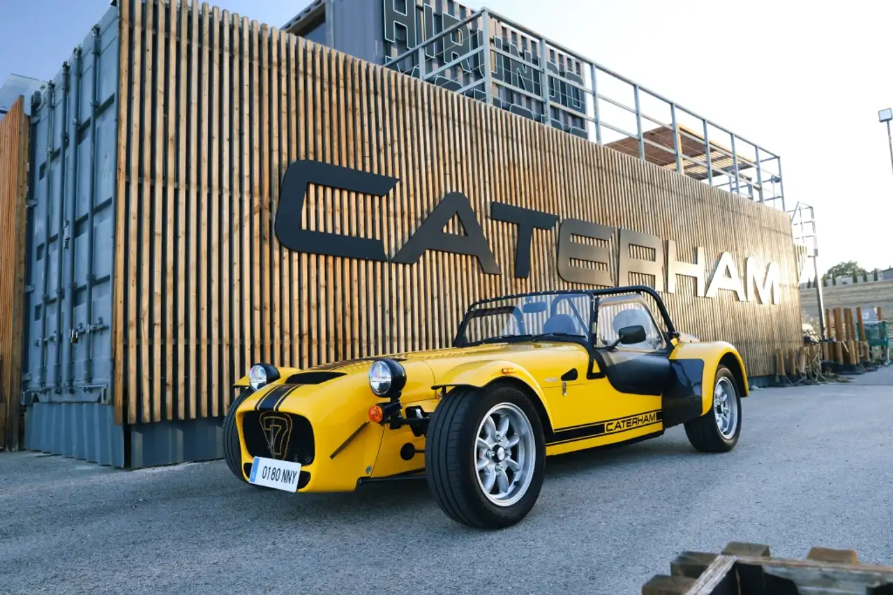 Caterham CATERHAM Seven 340 Deportivo Manual de 2 Puertas — photo 1 of 9