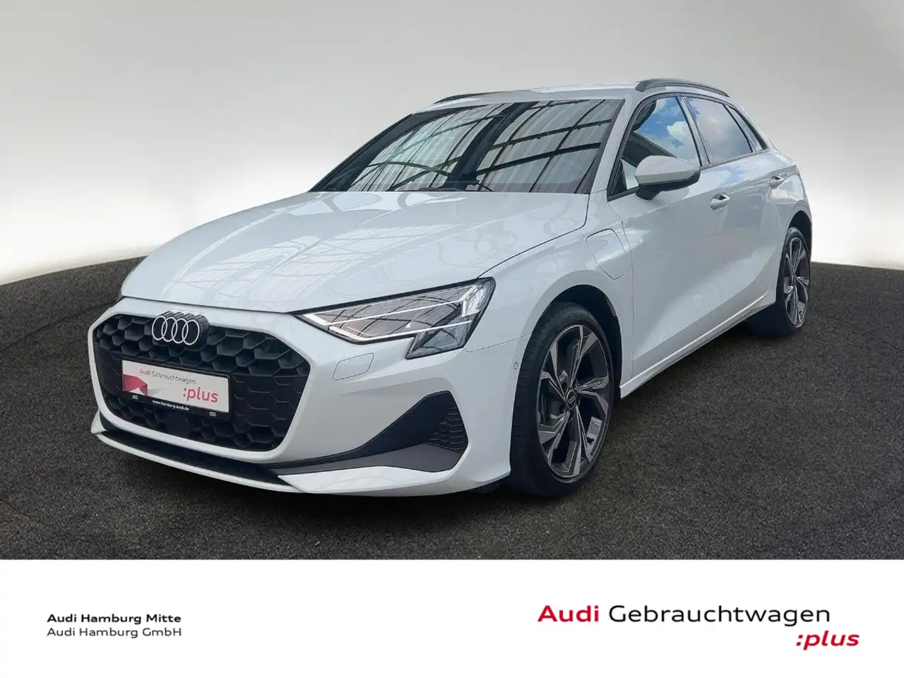 Audi A3 Sportback TFSI e S tronic Kamera Sitzhzg — photo 1 of 18