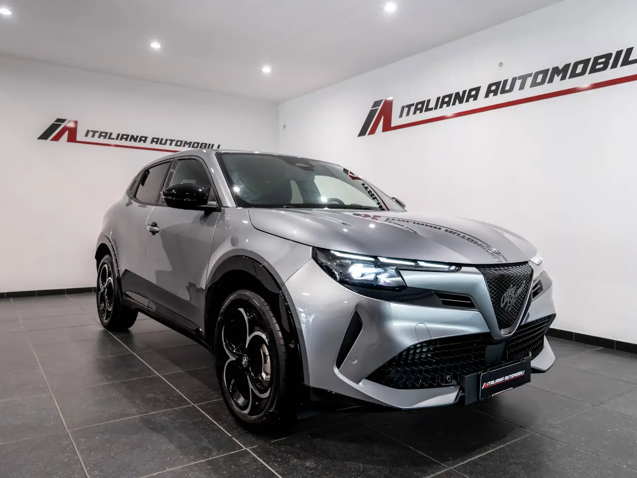 Alfa Romeo Junior Junior 1.2 ibrida 145cv edct6 KM0 ITALIANO IVA ESPOSTA — photo 1 of 14