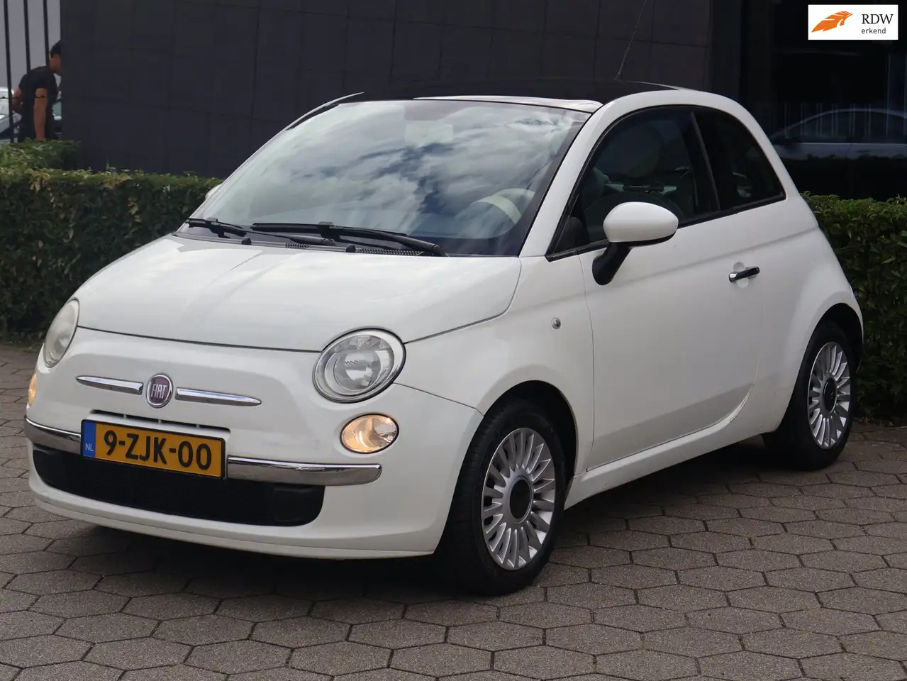 Fiat 500 1.2 Pop|Pano|Carplay|Nav|Climate|Automaat|Parkeers — photo 1 of 31