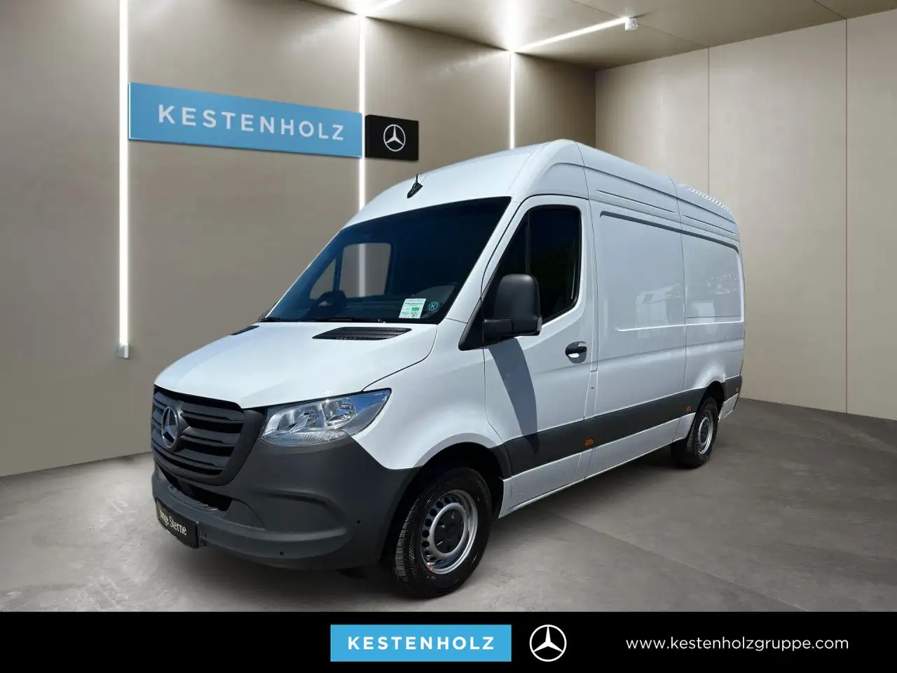 Mercedes-Benz Sprinter 317 CDI Kasten Hochdach Standard — photo 1 of 24