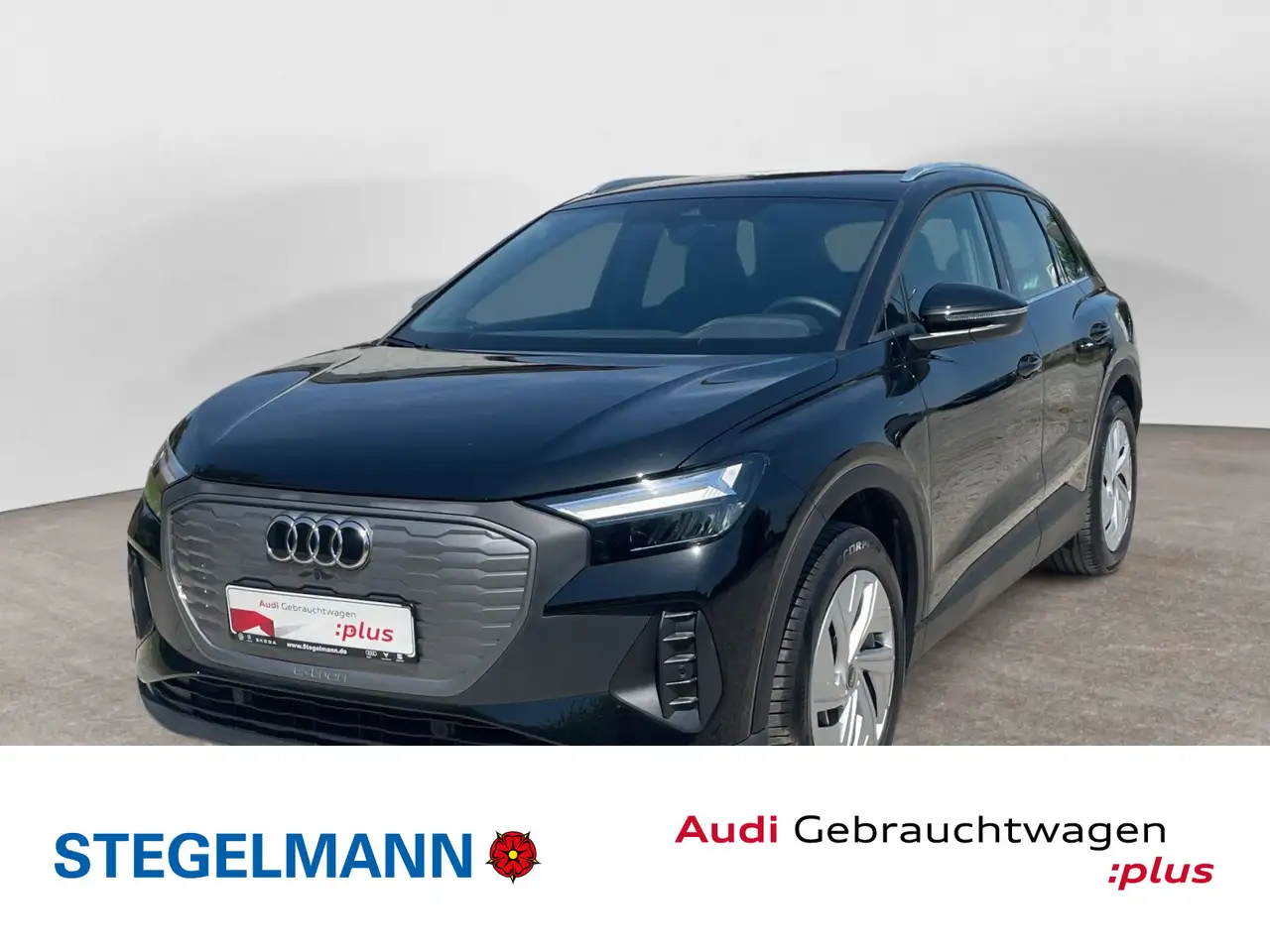 Audi Q4 e-tron 45 — photo 1 of 18