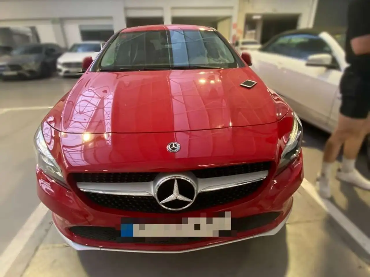 Mercedes-Benz CLA 200 — photo 1 of 19
