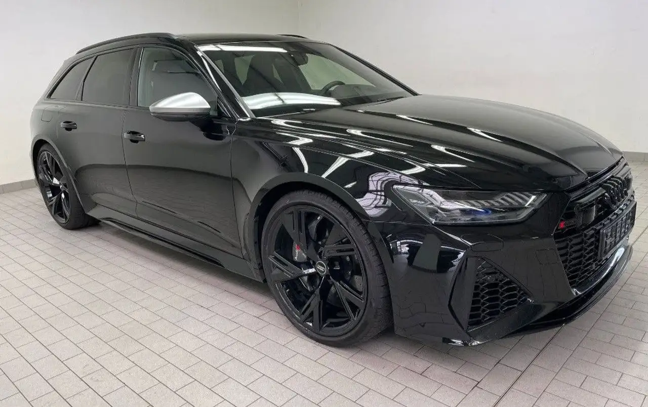 Audi RS6 Avant ESSENTIAL-V MAX 305-KERAMIK-PANO-LASER — photo 1 of 13