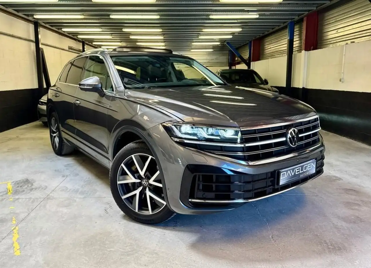 Volkswagen Touareg (2) 3.0 V6 eHybrid PHEV 381 ch Elegance 4Motion Tiptronic 8 1e main Origine FR... — photo 1 of 40