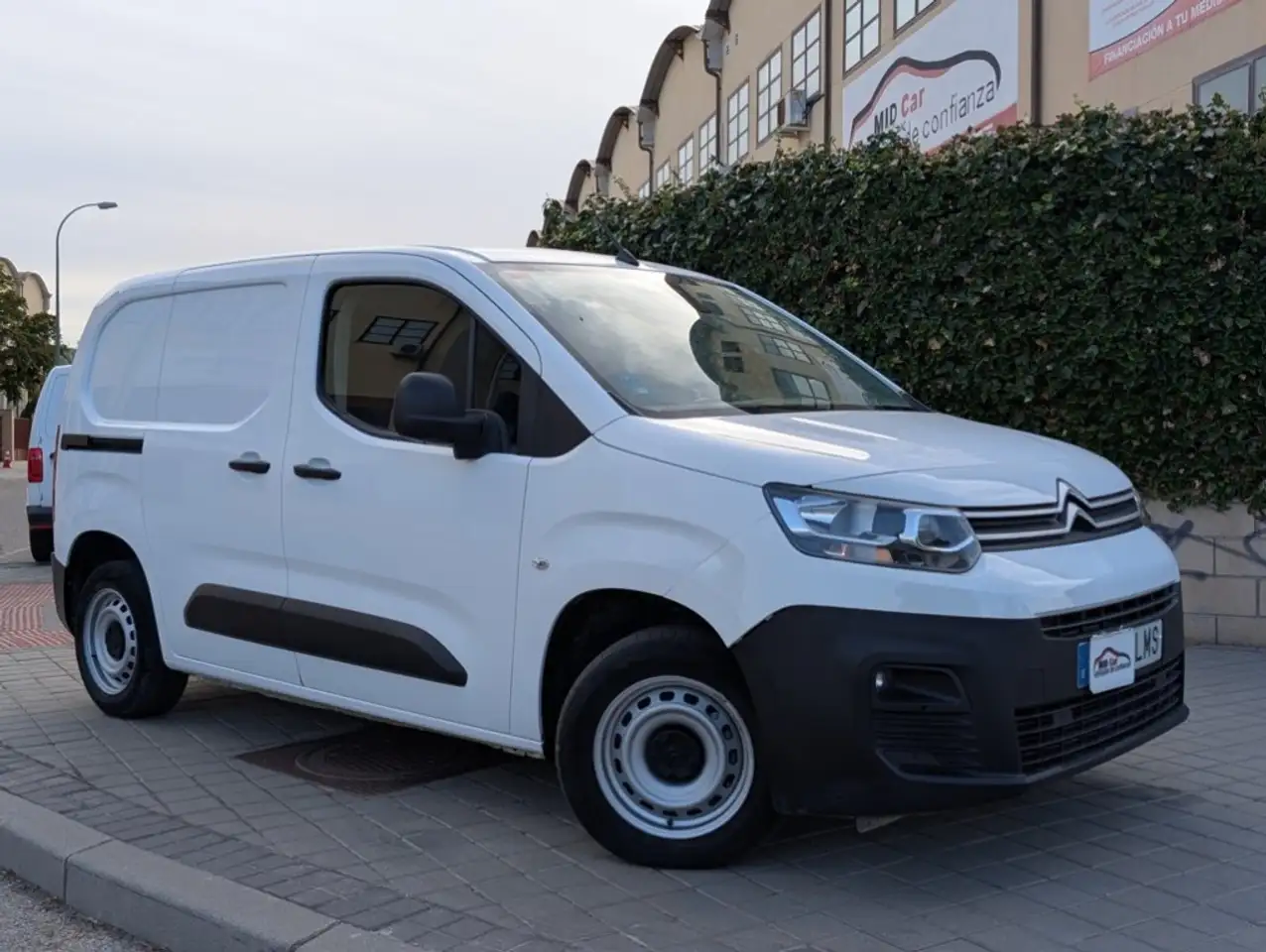 Citroen Berlingo Van BlueHDi S&S Talla M Driver 100 — photo 1 of 31