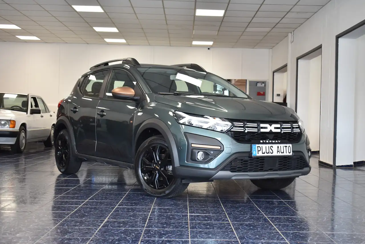 Dacia Sandero Stepway Extreme Nav LED Kam PDC Sitzheiz — photo 1 of 20