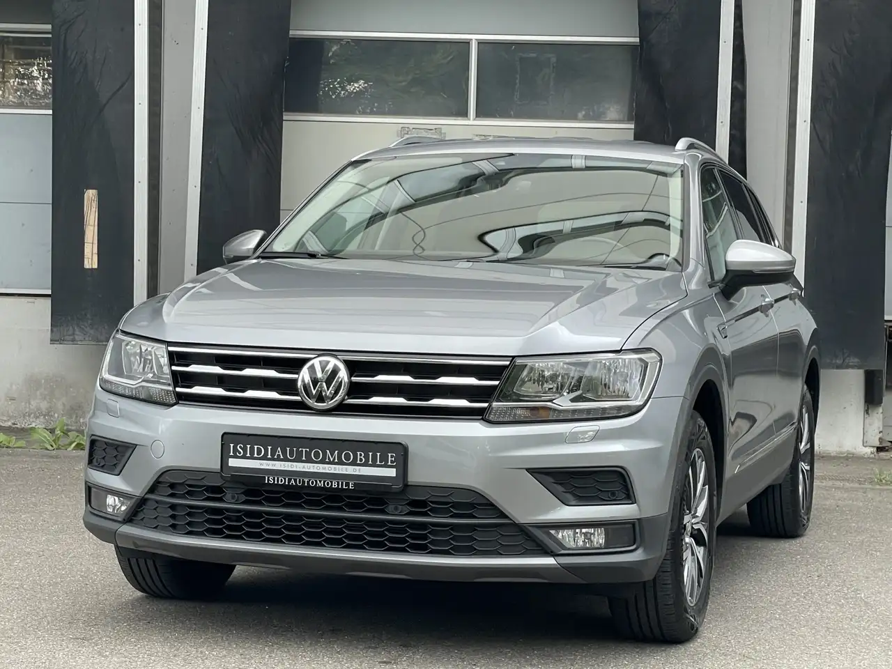 Volkswagen Tiguan Allspace Comfortline ACC VW-Standheizung — photo 1 of 40