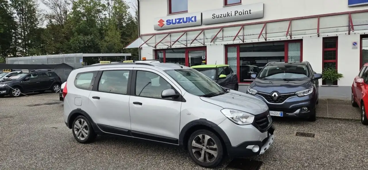 Dacia Lodgy Stepway 1.5 dCi 110CV 7 posti GANCIO TRAINO — photo 1 of 13