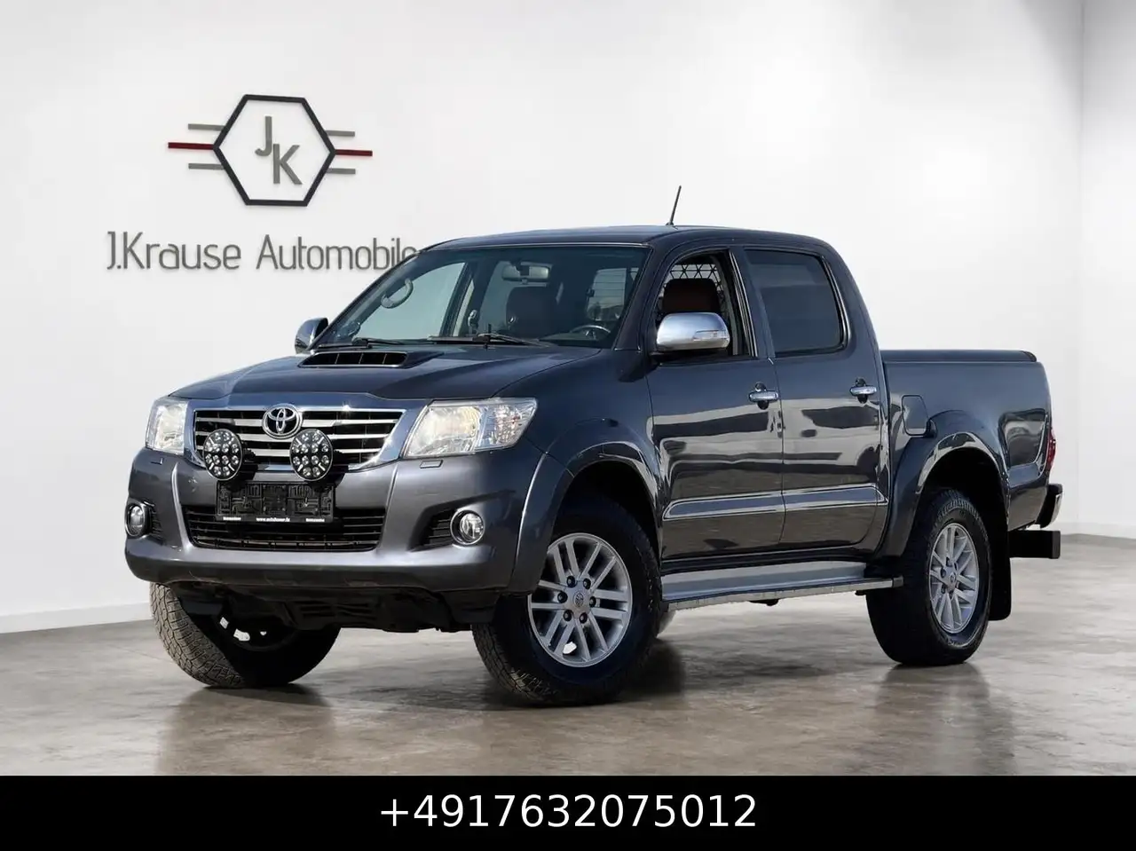 Toyota Hilux Double Cab 3.0 D-4D 4x4 Aut. Navi Leder — photo 1 of 35