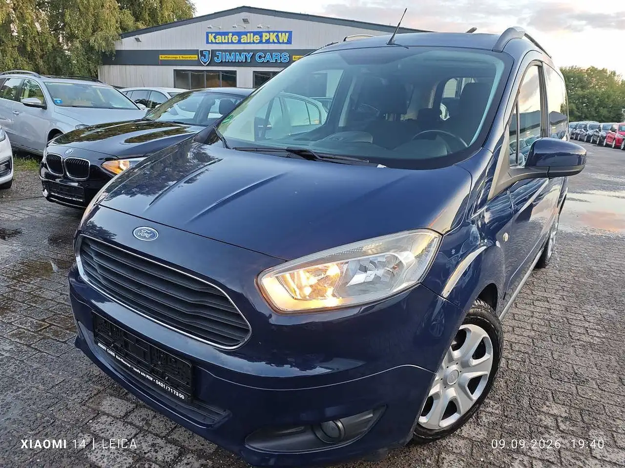 Ford Tourneo Courier Diesel 1.5 TDCi Ambiente — photo 1 of 13