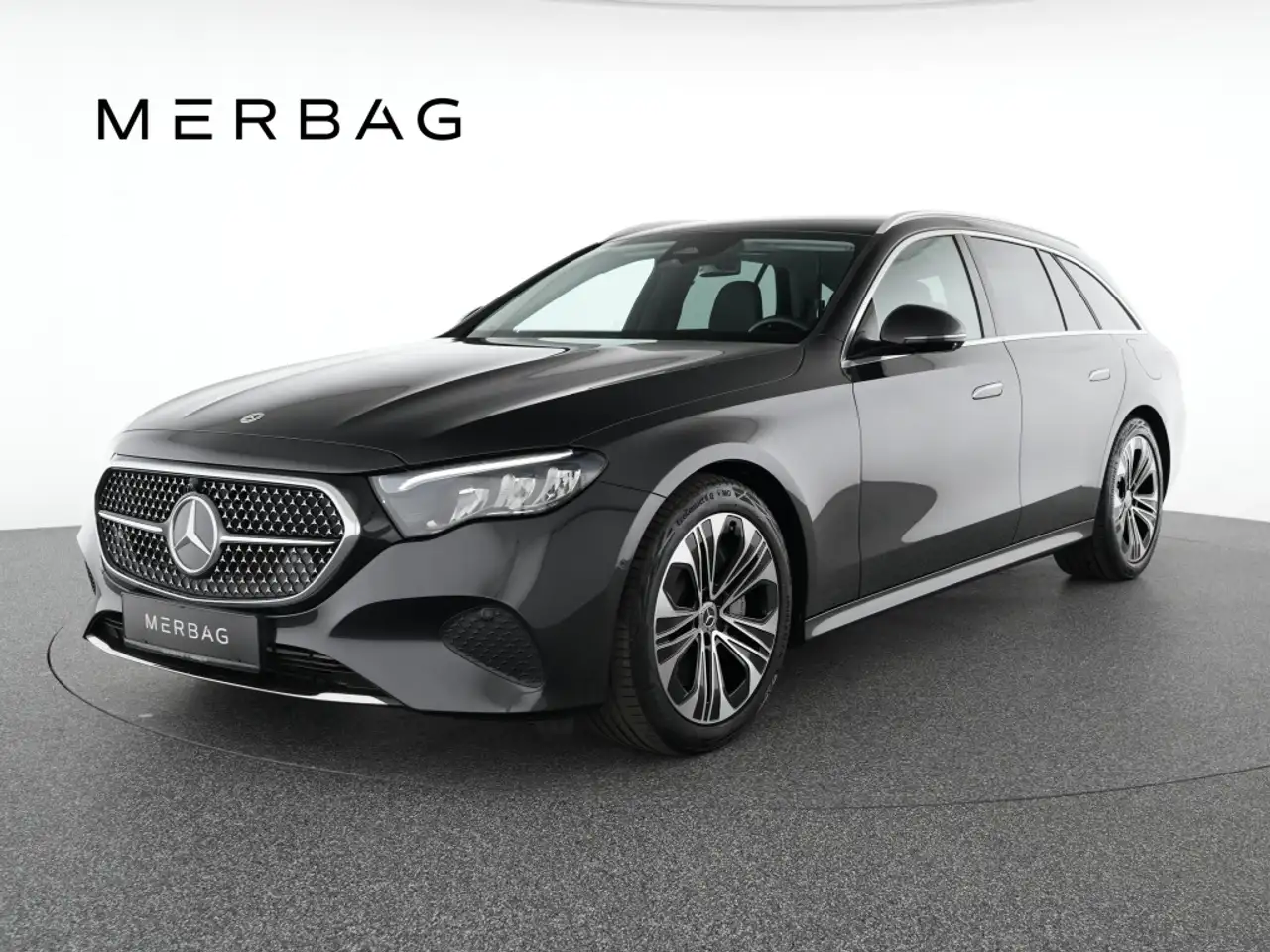Mercedes-Benz E 300 e T Avantgarde Advanced 360° AHK Winter — photo 1 of 22