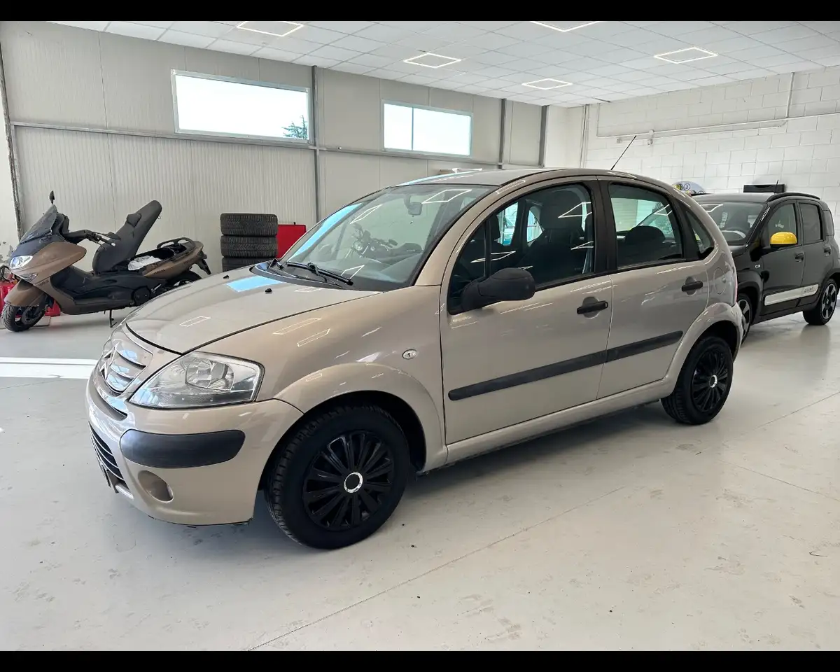Citroen C3 1.1 Exclusive Style — photo 1 of 15