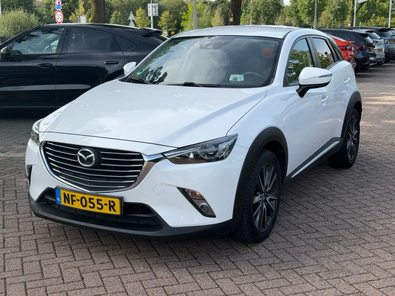Mazda CX-3 2.0 SkyActiv-G 120 GT-M Line / Trekhaak / Camera / — photo 1 of 18