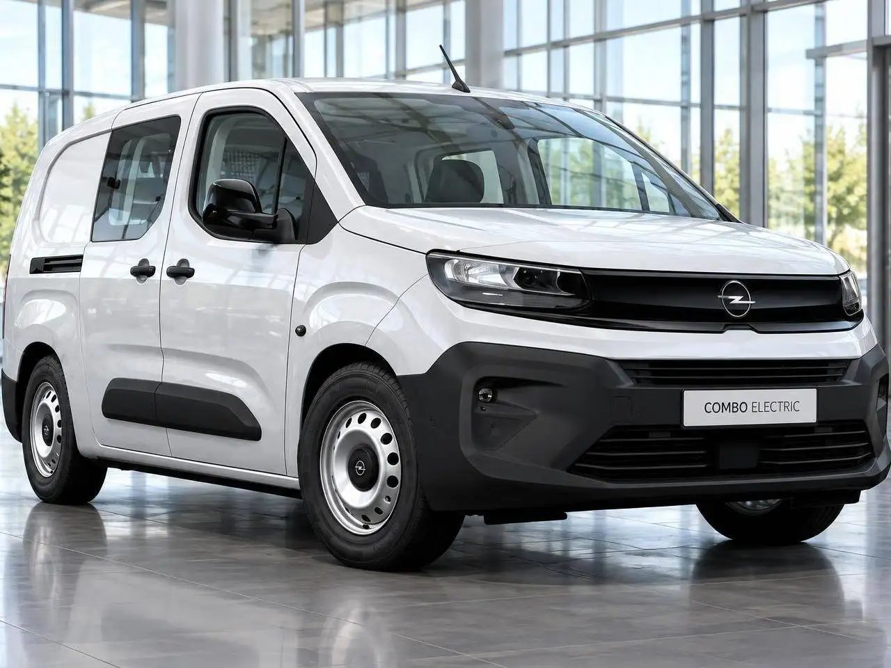 Opel Combo-e Life Cargo Kombi L1 M 46 Kw/h Nachlass 33%* deutscher Besteller — photo 1 of 16