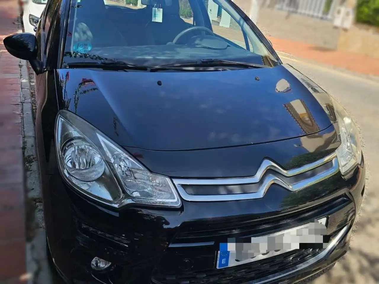 Citroen C3 1.6BlueHDi Attraction 75 — photo 1 of 10