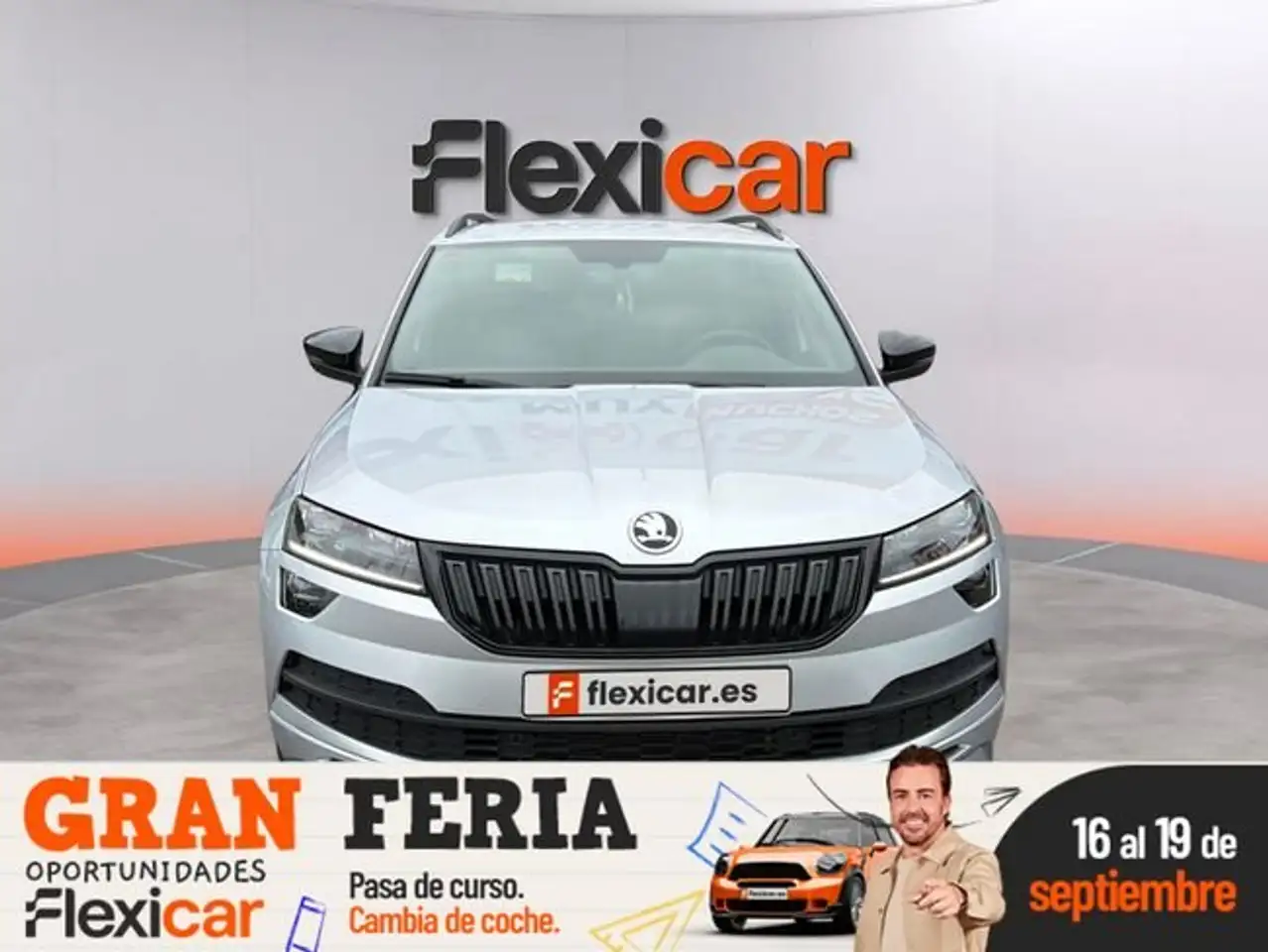 Skoda Karoq 1.0 TSI Active — photo 1 of 13