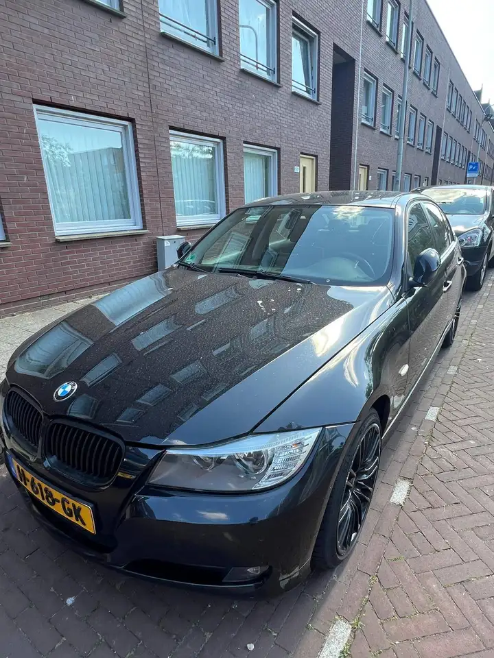 BMW 330 330 320i — photo 1 of 11