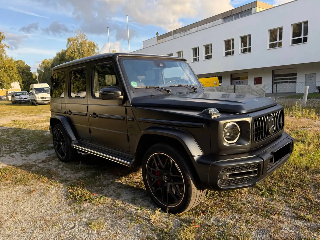 Mercedes-Benz G 63 AMG G-Klasse Station-Wagon 5-Türer Speedshift 9G-TRONIC Superior — photo 1 of 15