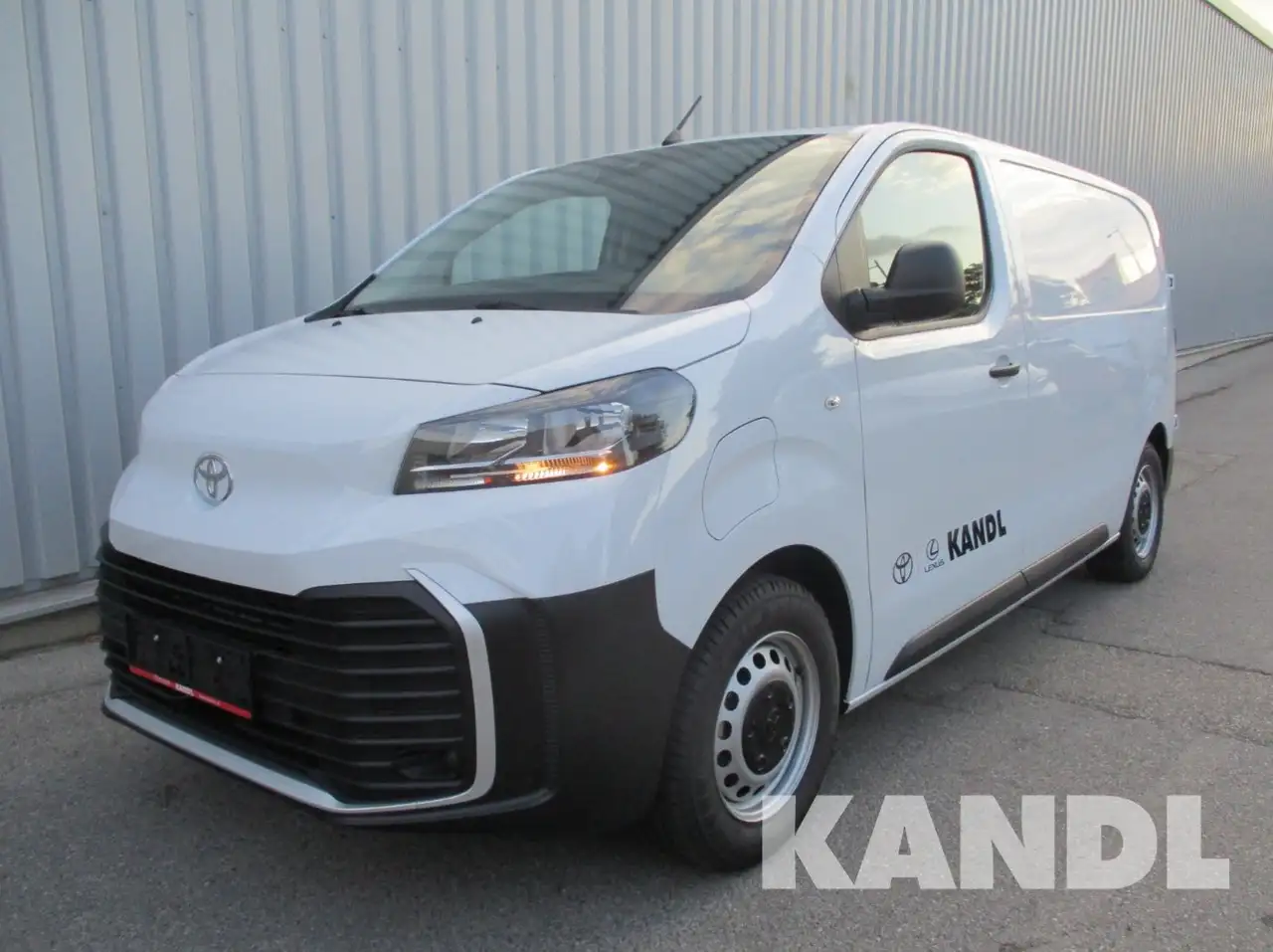 Toyota Sonstige Proace Electric 75kW L1 ProWork Fernlichtass. — photo 1 of 24