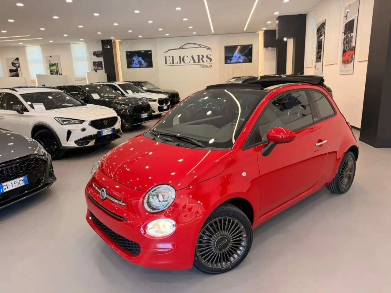 Fiat 500C 1.0 Hybrid LOUNGE — photo 1 of 10