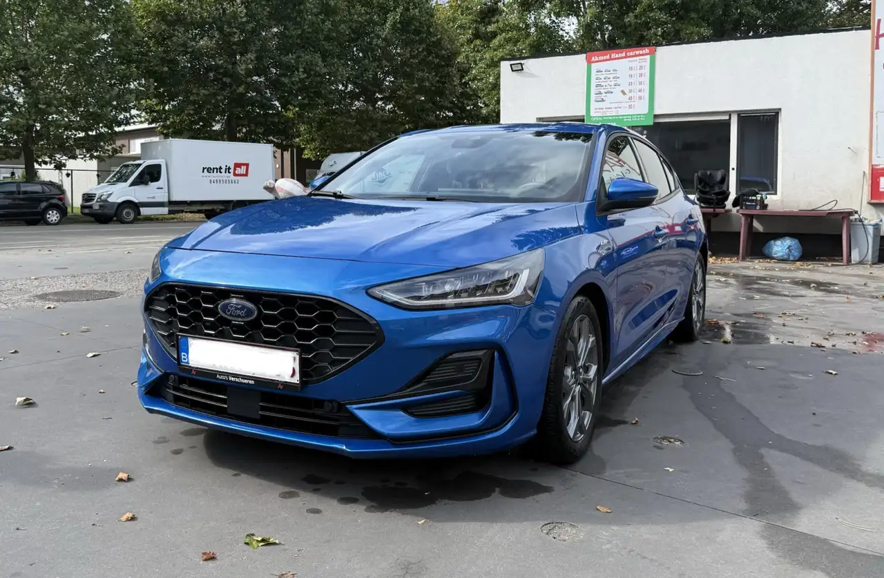 Ford Focus 1.0 EcoBoost Hybrid ST-LINE DESIGN — photo 1 of 15