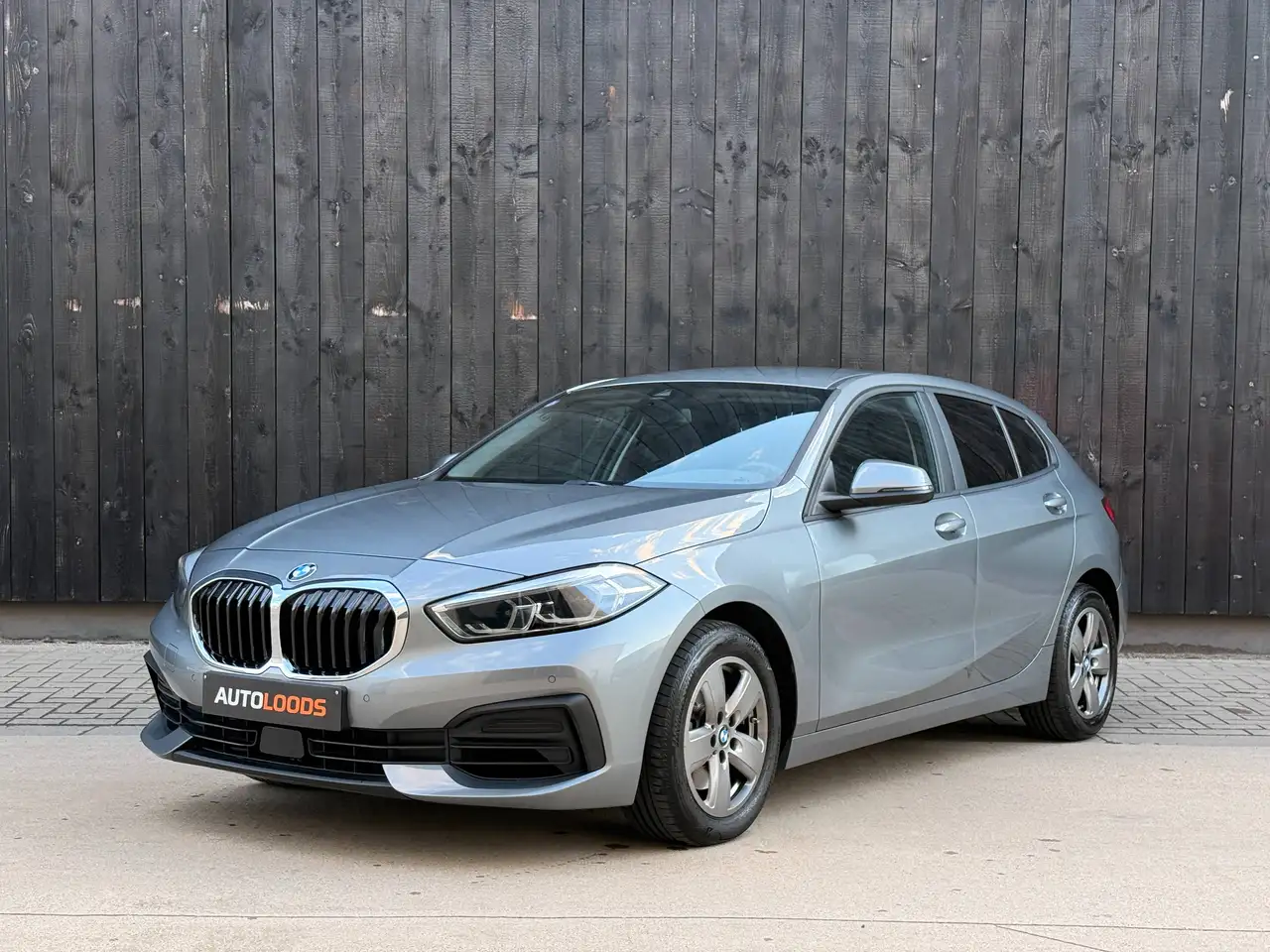 BMW 116 116iA OPF — photo 1 of 15