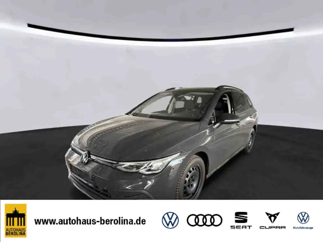 Volkswagen Golf Variant Golf VIII Variant 1.5 eTSI Life DSG *NAV*ACC* — photo 1 of 3