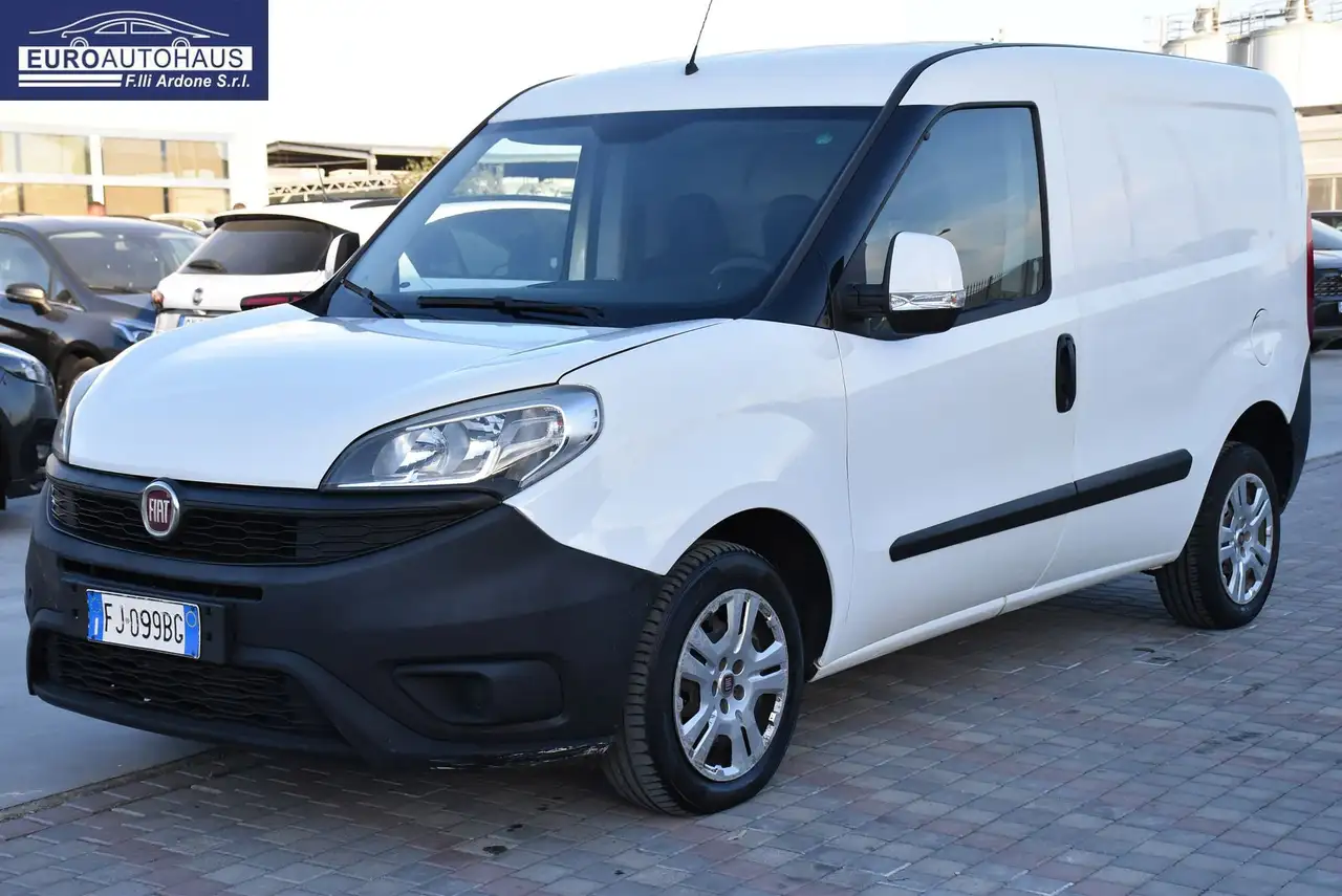 Fiat Doblò 1.3 Multijet 16v 95CV SX 3POSTI Euro 6 — photo 1 of 14
