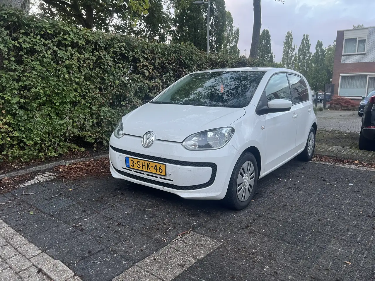 Volkswagen up! BlueMotion Technology move — photo 1 of 7