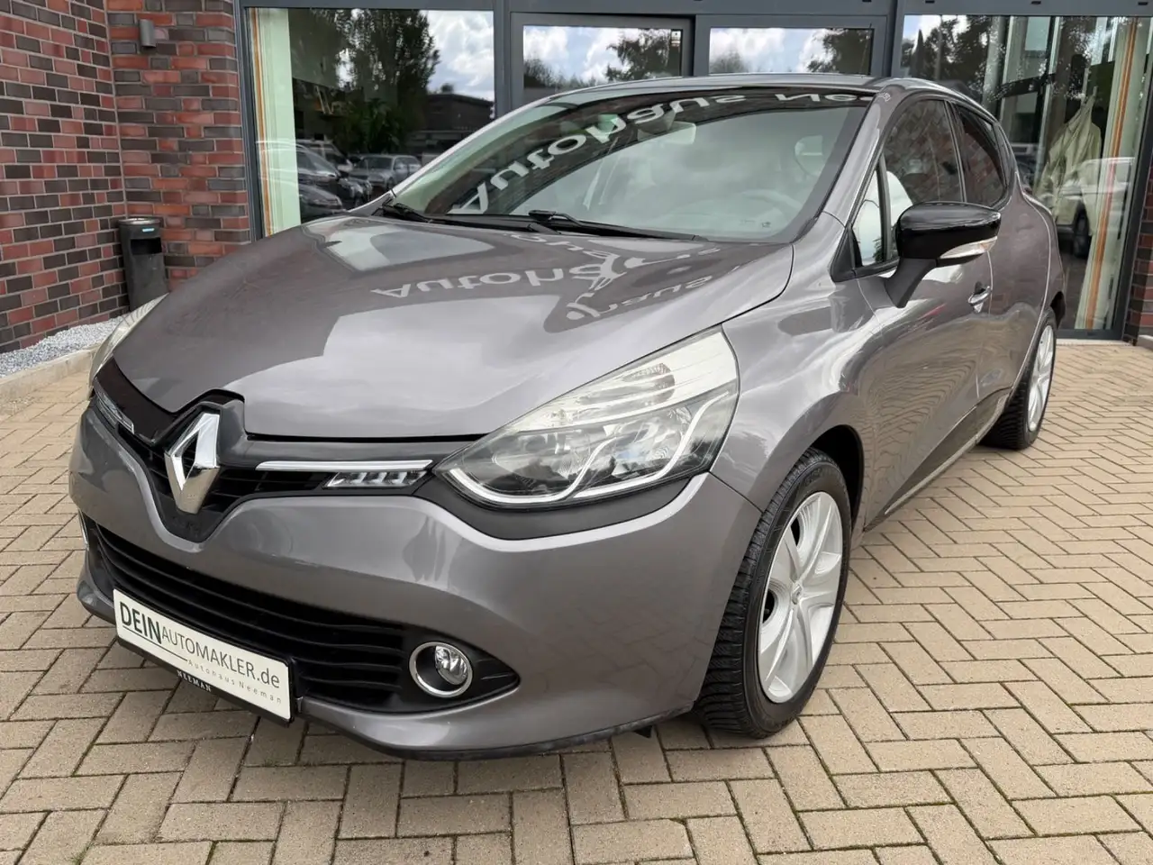 Renault Clio IV Dynamique *Navi*Tempomat*Klima* — photo 1 of 23