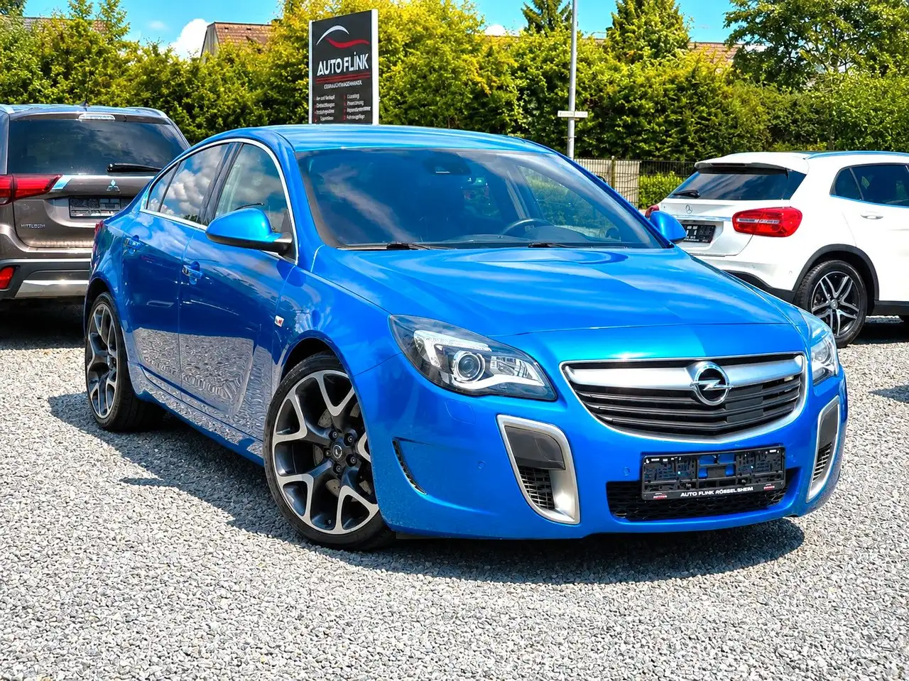 Opel Insignia OPC 4x4 UNLIMITET TOP AUSSTATTUNG — photo 1 of 40