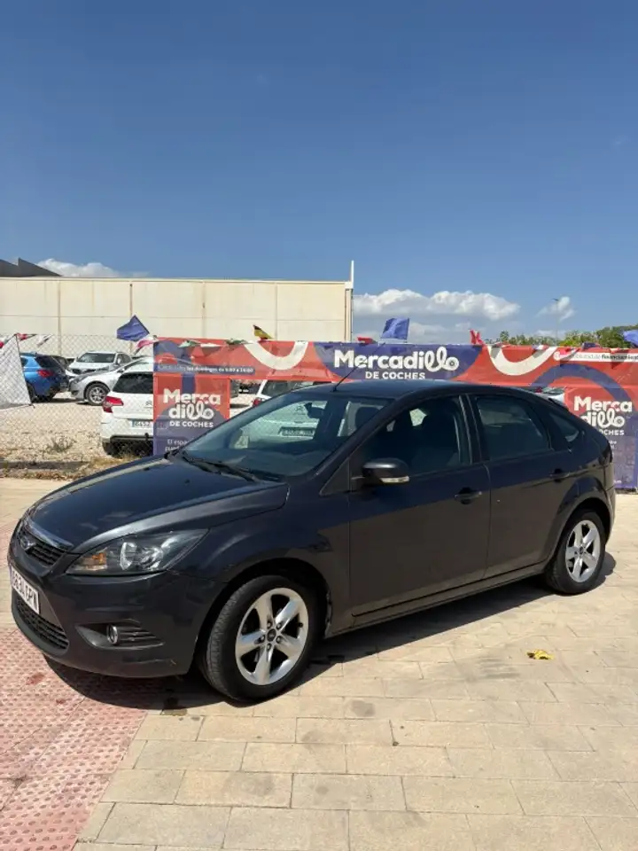 Ford Focus 1.6TDCi Econetic 109 — photo 1 of 10