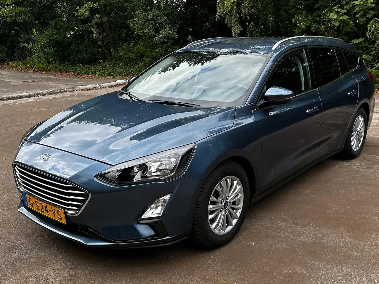 Ford Focus Focus 1.0 EcoB. Tit. Bns — photo 1 of 15