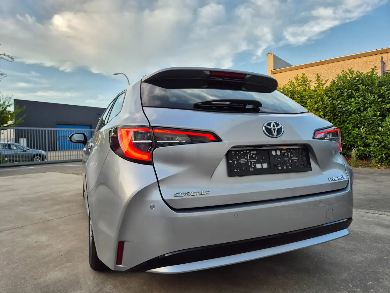 2023 Toyota Corolla SW 1.8i AUTOM. / HEV HYBRID / 83.898 KM !! 2023 !!, photograph 9