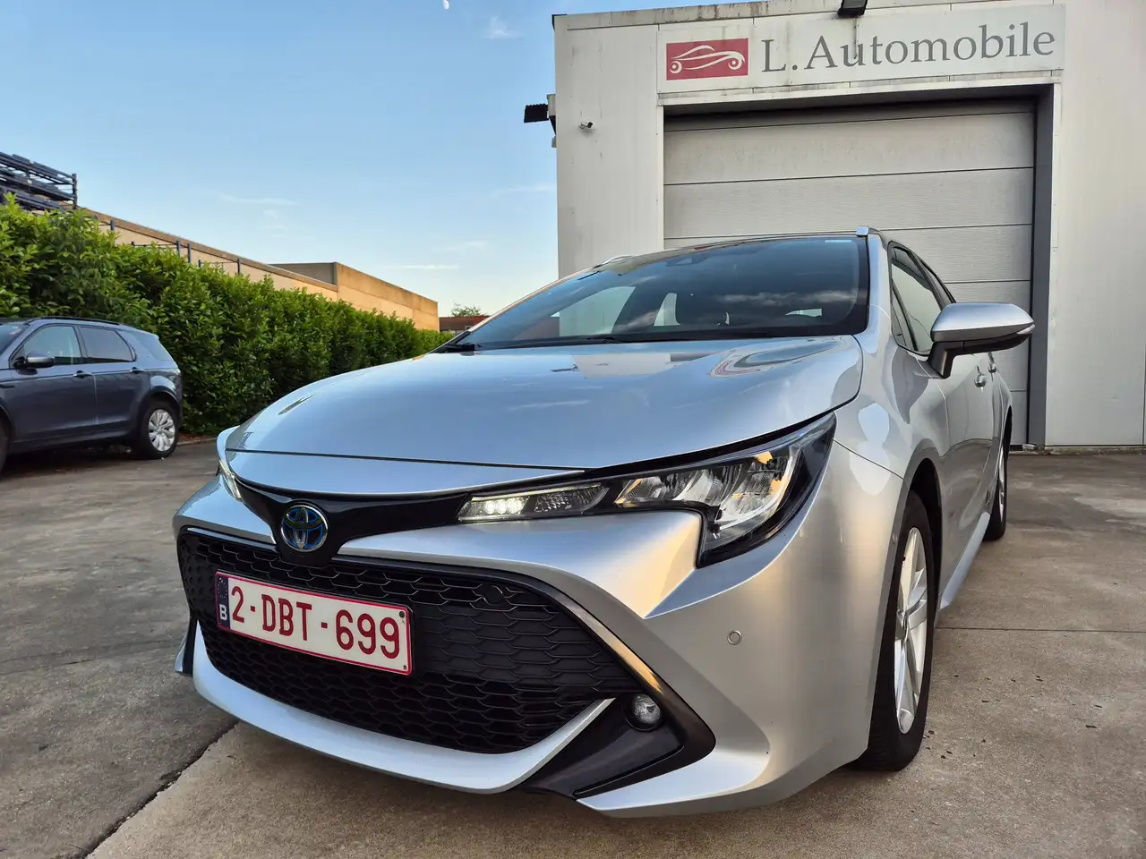 2023 Toyota Corolla SW 1.8i AUTOM. / HEV HYBRID / 83.898 KM !! 2023 !!, photograph 4